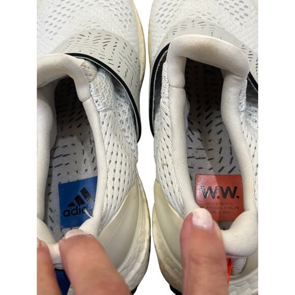 Adidas Wood Wood Ultraboost sneakers, white, 7.5, minimalist, Scandinavian, LE - Picture 5 of 7